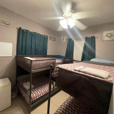 צפון מיאמי Miami Vibes "Hostel-Like" Shared Room מראה חיצוני תמונה
