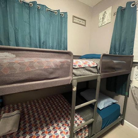 צפון מיאמי Miami Vibes "Hostel-Like" Shared Room מראה חיצוני תמונה