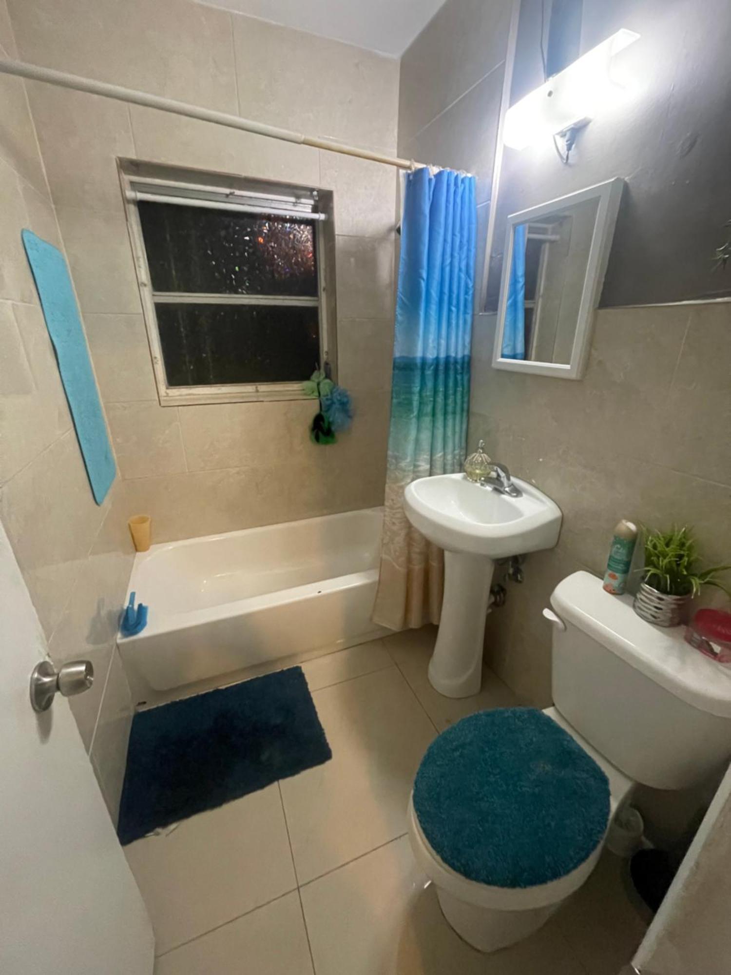 צפון מיאמי Miami Vibes "Hostel-Like" Shared Room מראה חיצוני תמונה